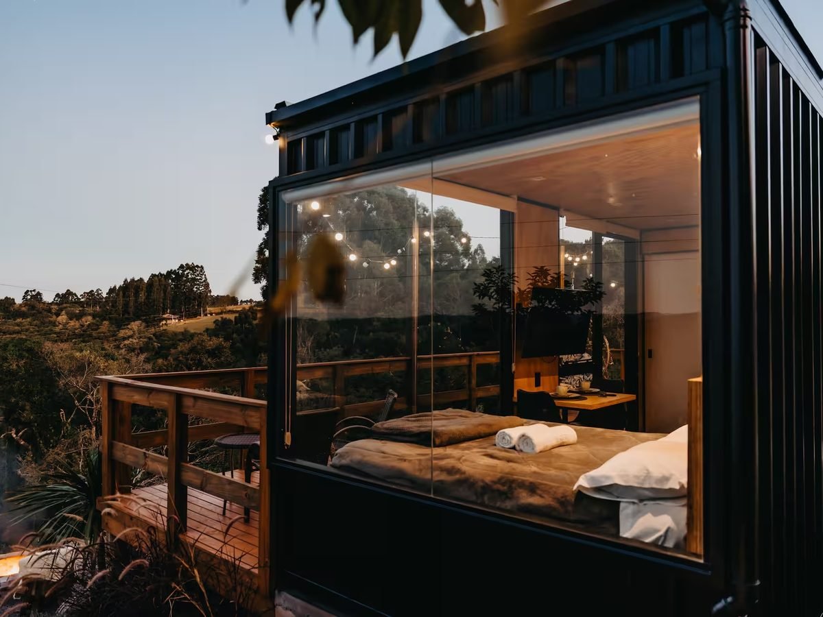 Cabana Felicitá — vista externa ao entardecer