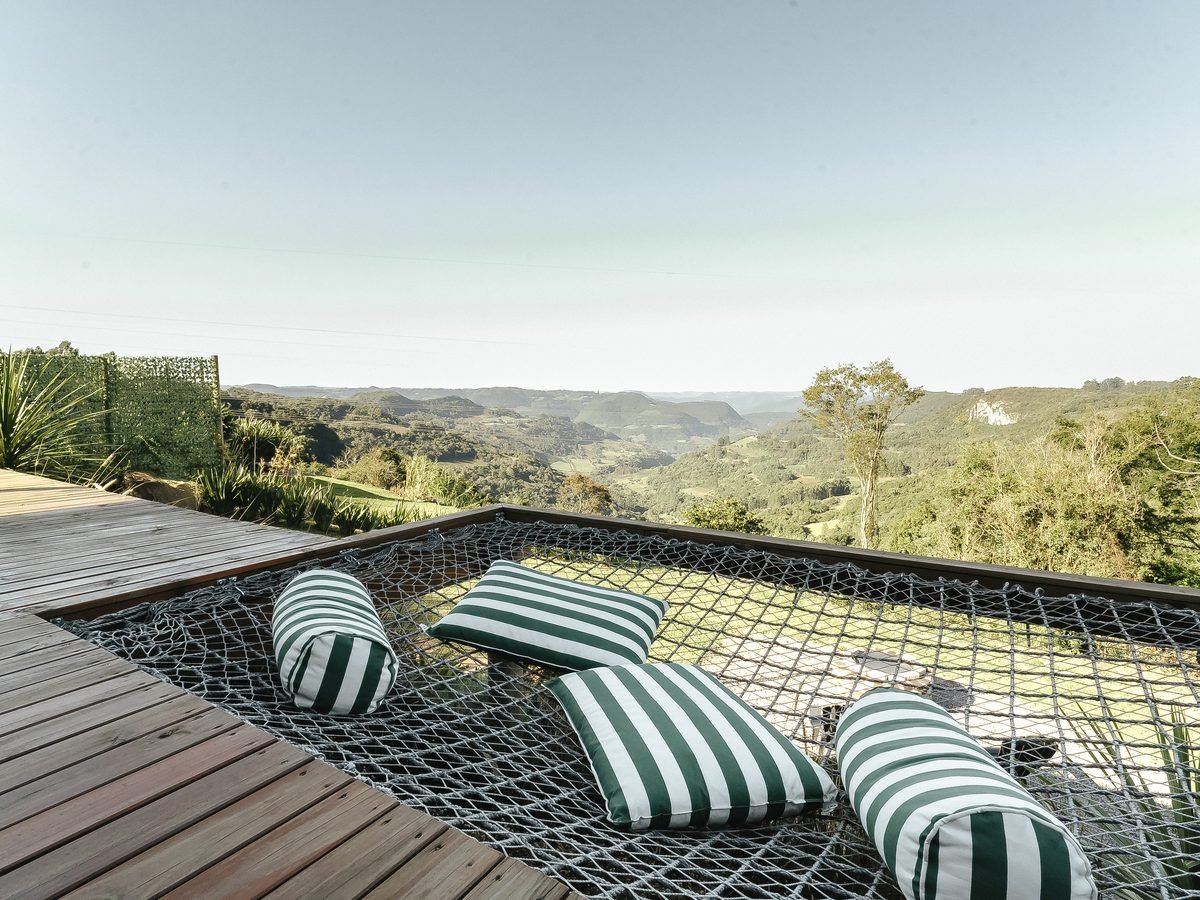 Cabana Serenitá — rede suspensa com vista